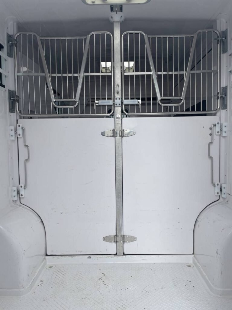 Camion 2 chevaux BARBOT - Photo 5