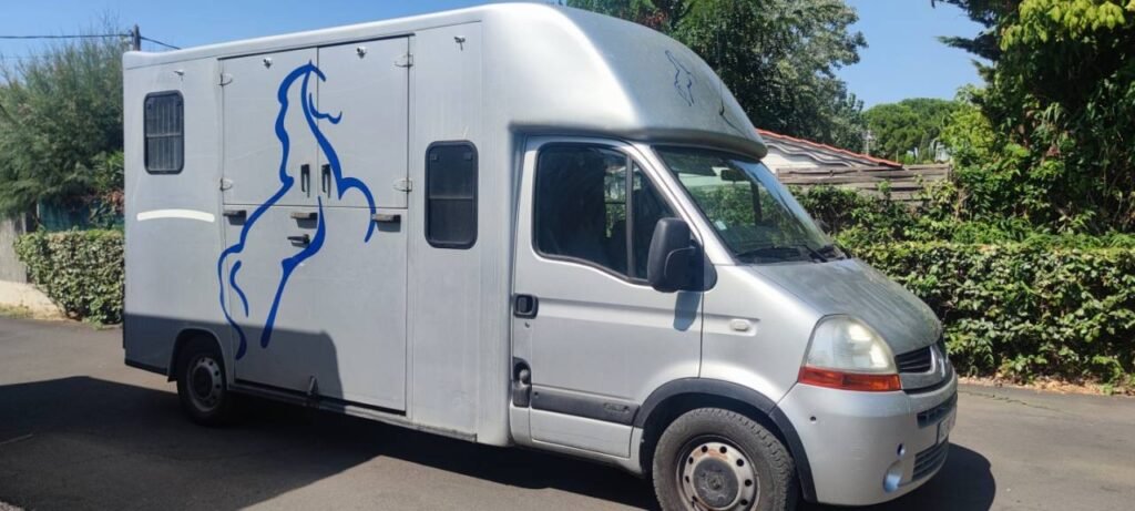 Renault Master Carrosserie Chardron 5 places 2 Chevaux 150cv 2010