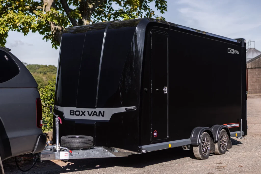 BOX VAN 3518-27-2-12