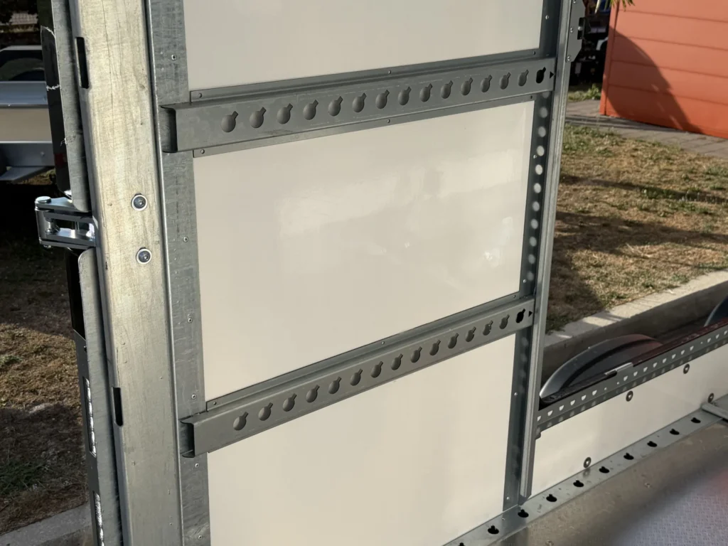 BOX VAN 4519-30-2-12 - Photo 44